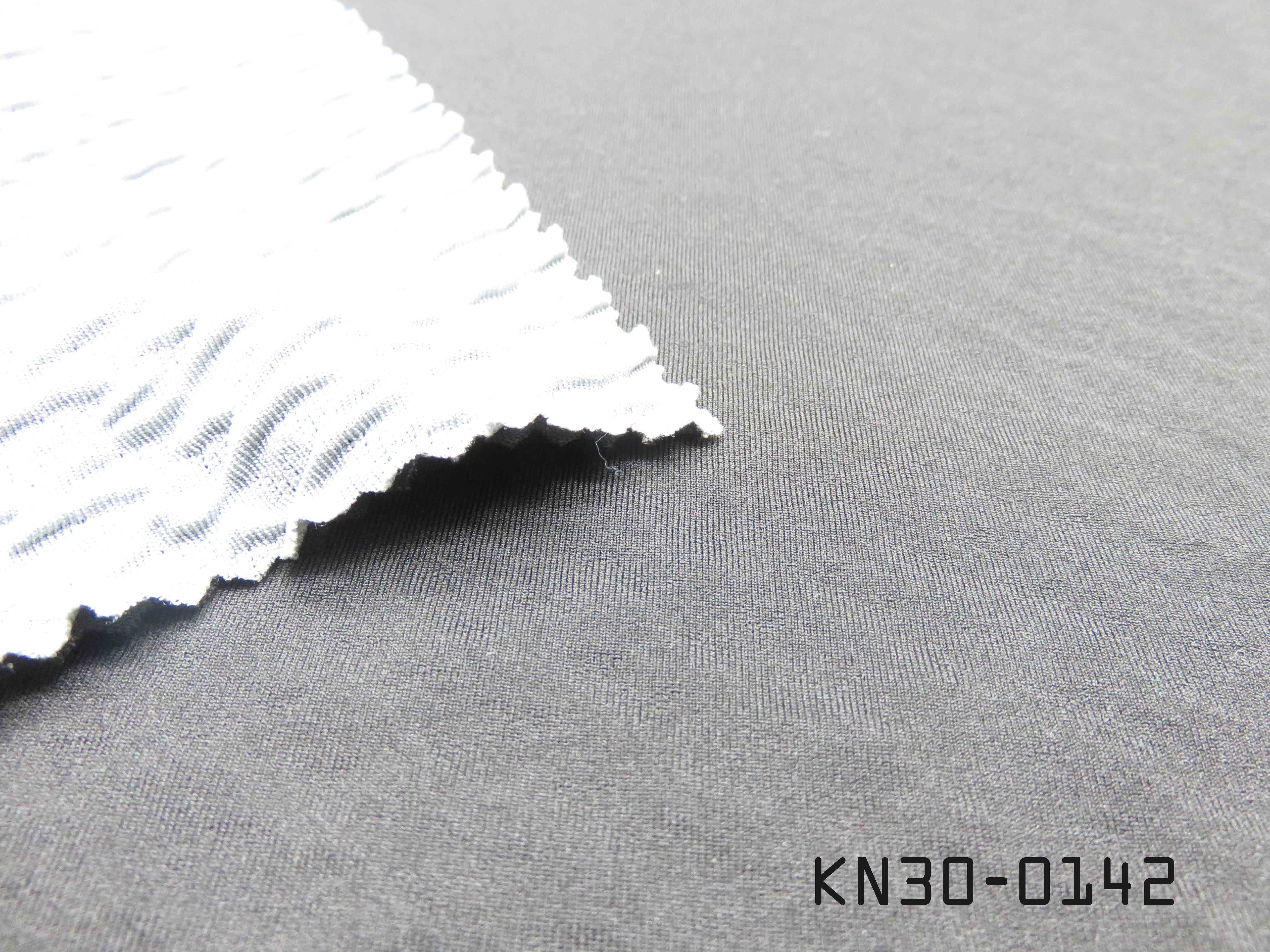 KN30-0142
